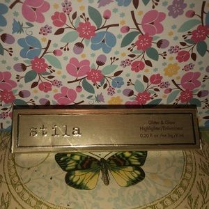Stila Glitter and Glow Highlighter